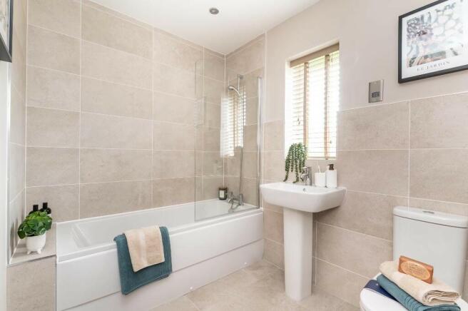 4 bed Detached for sale Image 12