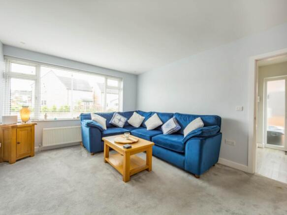 4 bed Semi-Detached for sale Image 12