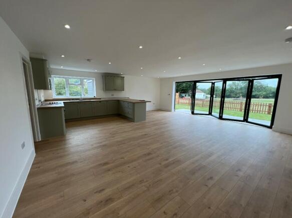 Kitchen/Lounge