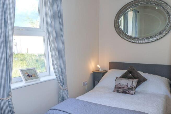 Bedroom 2 (Double)