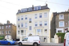 4, 21 23 Elsynge Road Mansions, Elsynge Road, London SW18 2HP