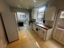 86, Ladybarn Lane, Manchester M14 6YU