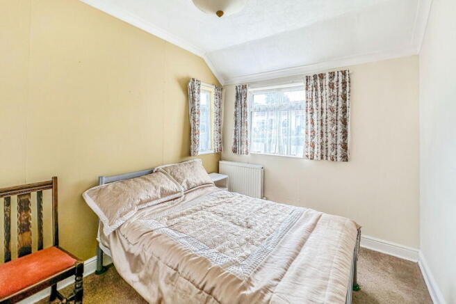 2 bed Semi-Detached Bungalow for sale Image 4