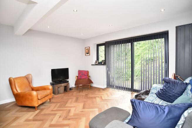 3 bed Terraced for sale Image 4