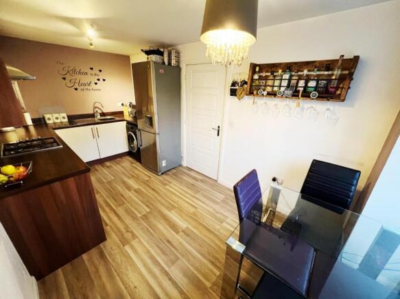 Kitchen / Dining room