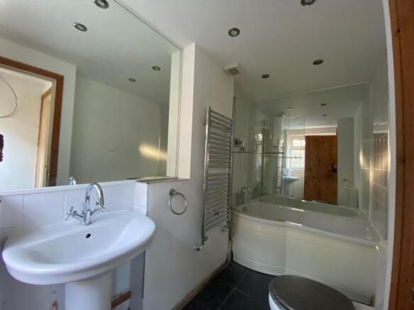 GF Bathroom