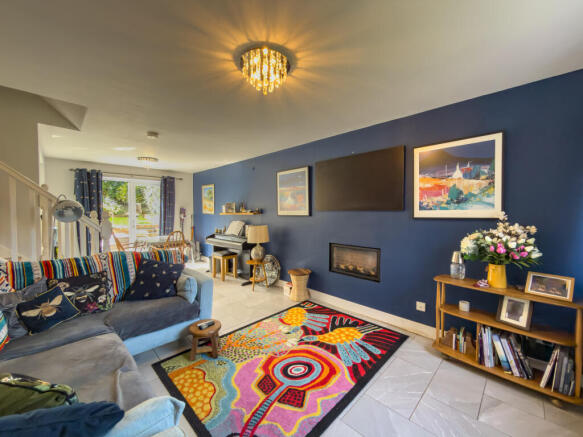 3 bed Semi-Detached for sale Image 5
