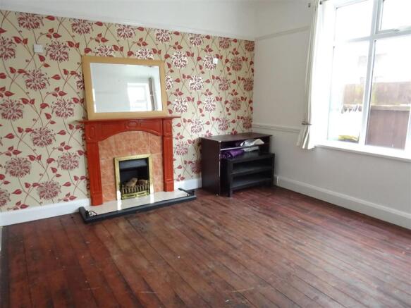 Sitting/Dining Room