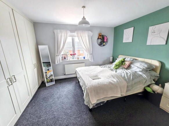 3 bed Semi-Detached for sale Image 11