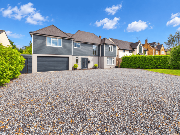 6 bed detached house for sale Holmemoor Drive, So