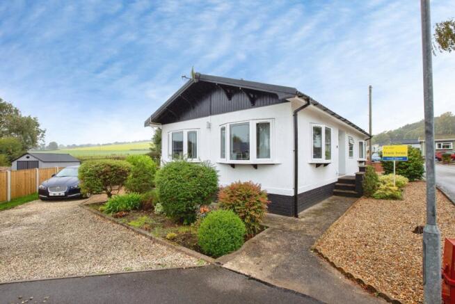 2-bed caravan on Brookfield Park, Mill Lane, Old Tupton, Chesterfield, S42, £160,000
