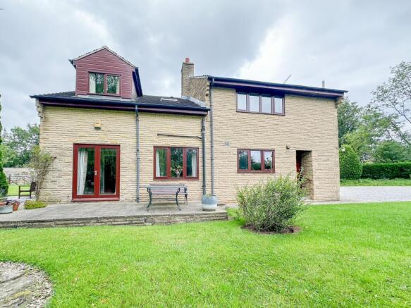 3 bed Detached for sale Image 4
