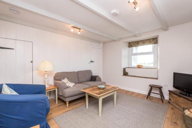 Sitting Room picture 2