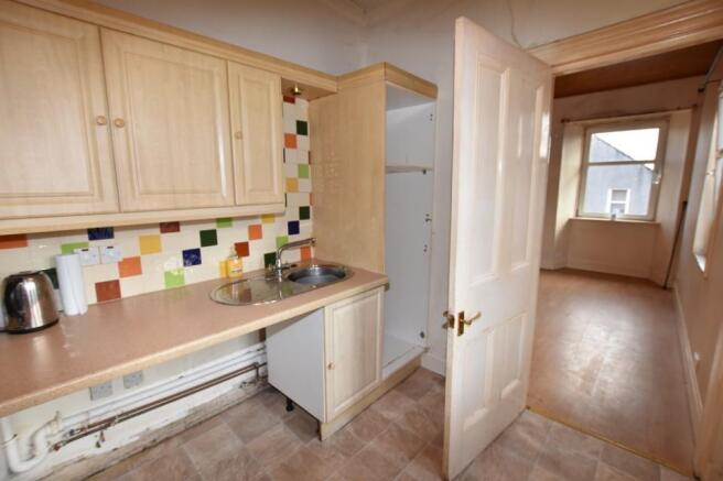 Kitchen (2) (Custom).JPG