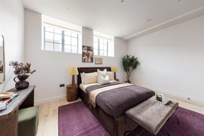 Hollybush Gardens, E4