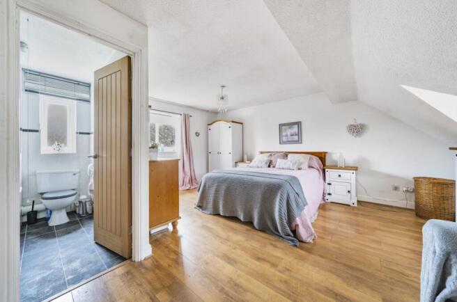 1107530 (7)