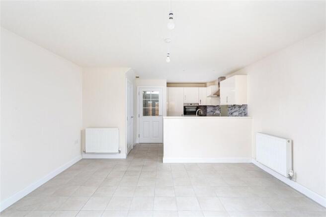 3 bed Semi-Detached for sale Image 5