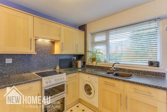 KITCHEN: