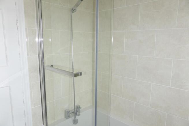 bathroom2.JPG