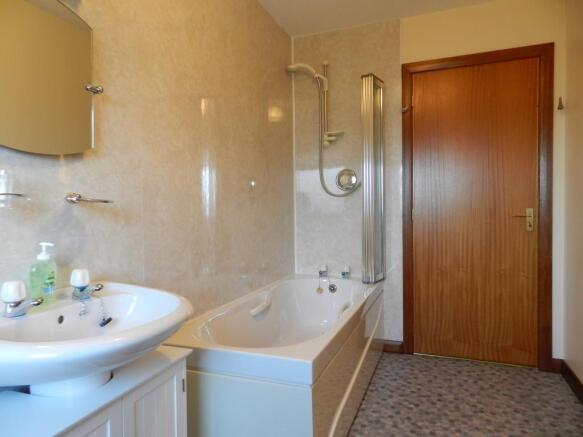 Bathroom 2 (Property Image)