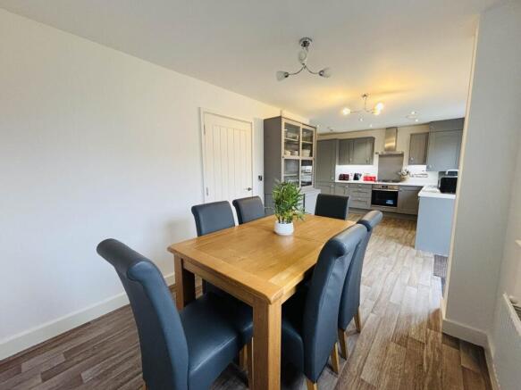 Hillpark Crescent, Mill Park photo 4