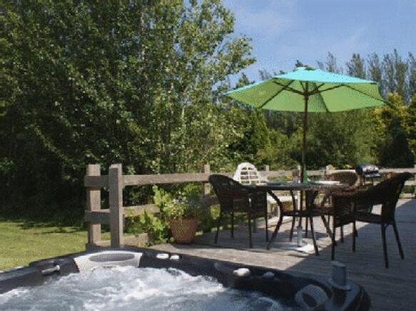 Decking and Ga...