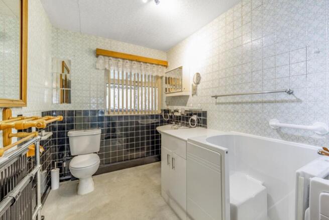 36 Main Road (Quadring)-21