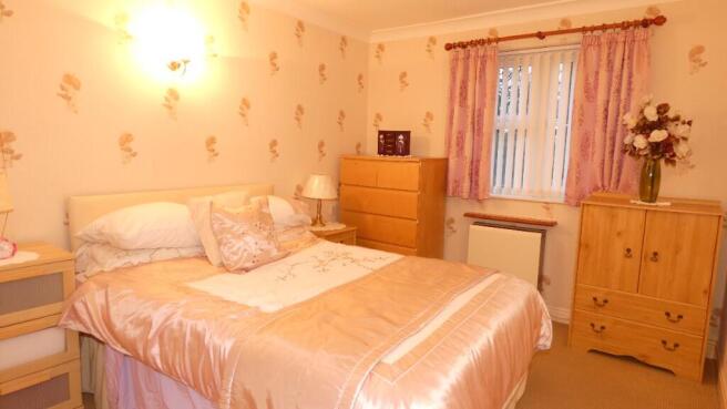 1 bed Retirement Property for sale Image 5