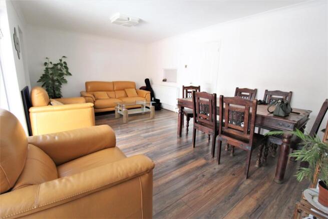 Living room diner.jpg