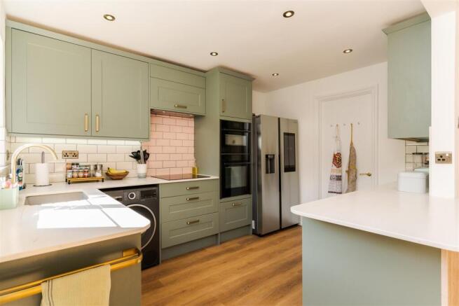 5 Hanbury Close, Whitchurch-SWPP-HR-20.jpg
