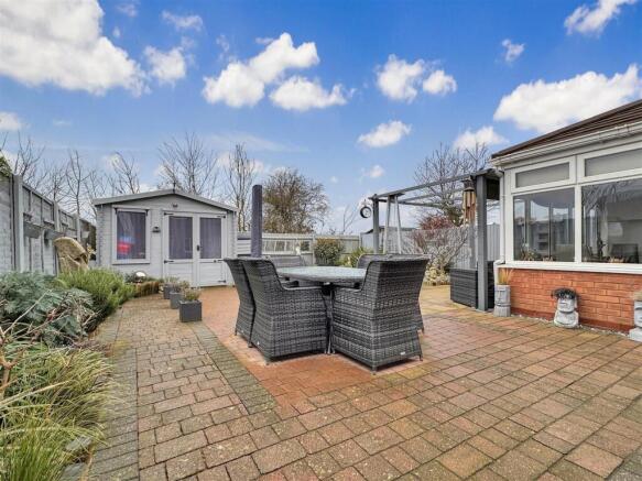 Lovely Landscaped Garden 503