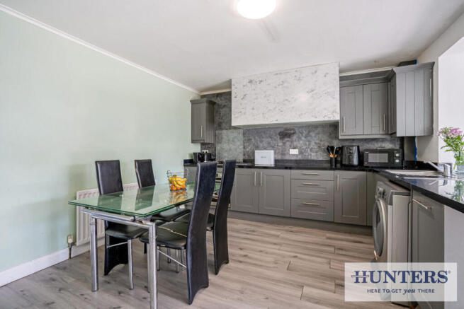 3 bed Terraced for sale Image 5