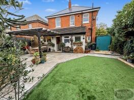 42, Fairfield, Christchurch BH23 1QX