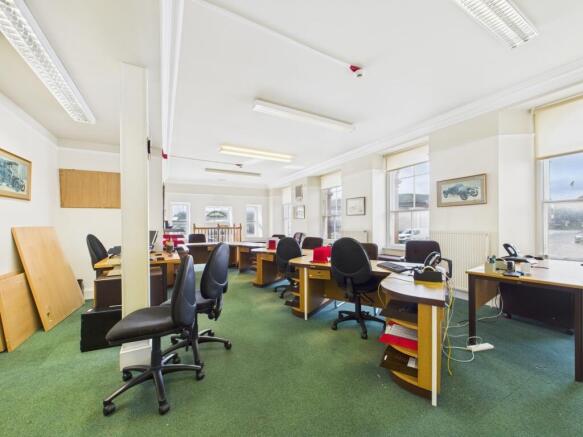 CAM03481G0-PR0085-STILL003