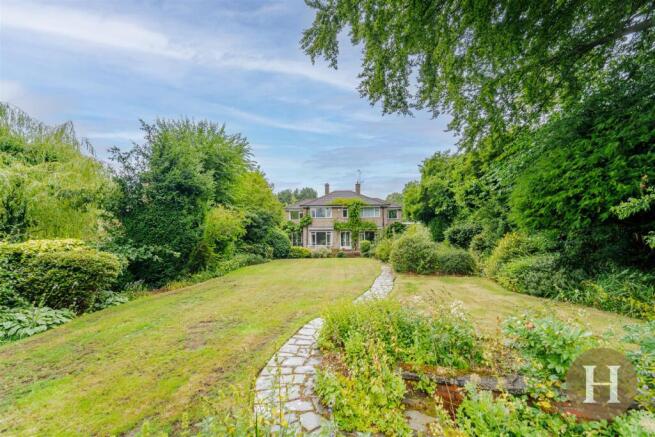 Hadleigh Estate Agents-48.jpg