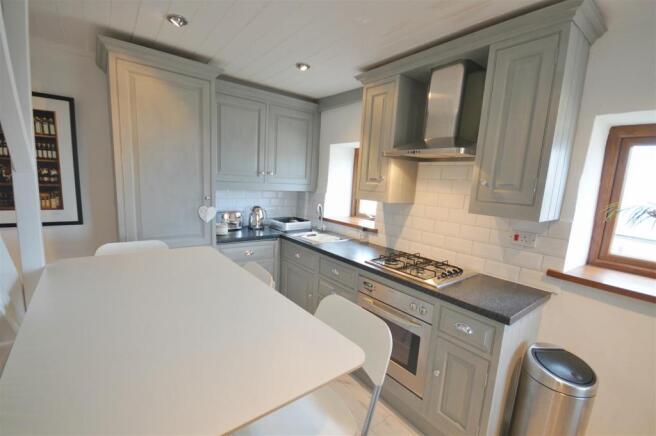 Dining kitchen