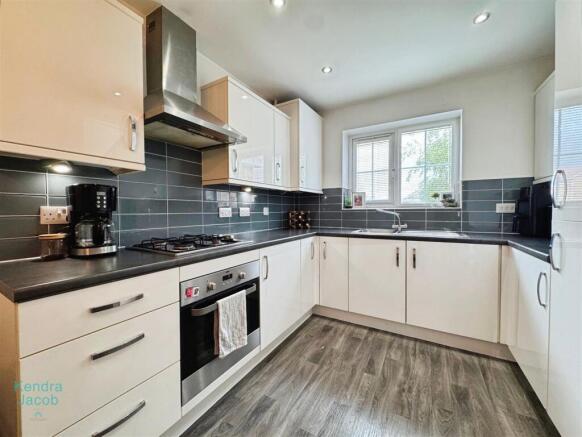 Ashby Drive, Kiveton Park, Sheffield photo 4