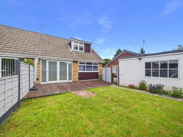 3 bed Semi-Detached Bungalow for sale Image 4