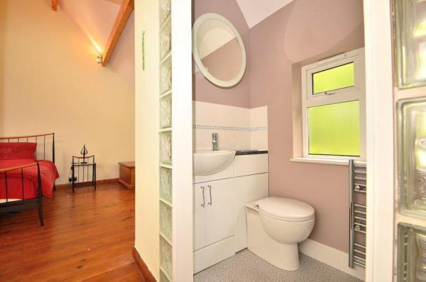 Bedroom One Ensuite