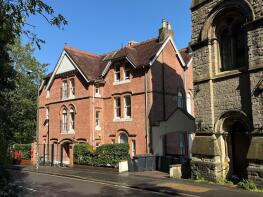 Apartment 3, 37 39 Belle Vue Heights, Wells Road, Malvern WR14 4RJ