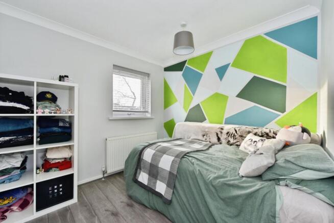 4 bed Detached for sale Image 9