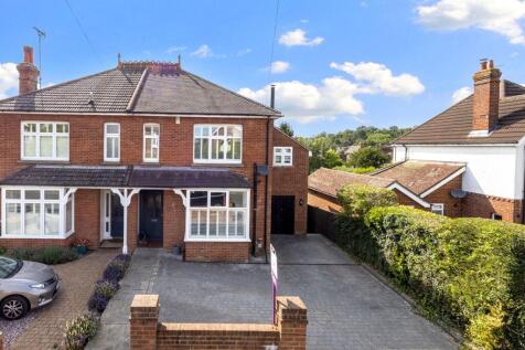 Haywards Road, Haywards Heath, RH16