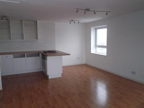 Kitchen / Lounge