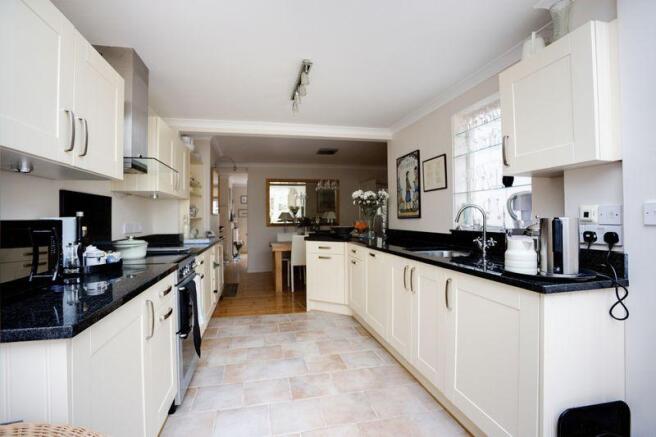 Fitted kitchen