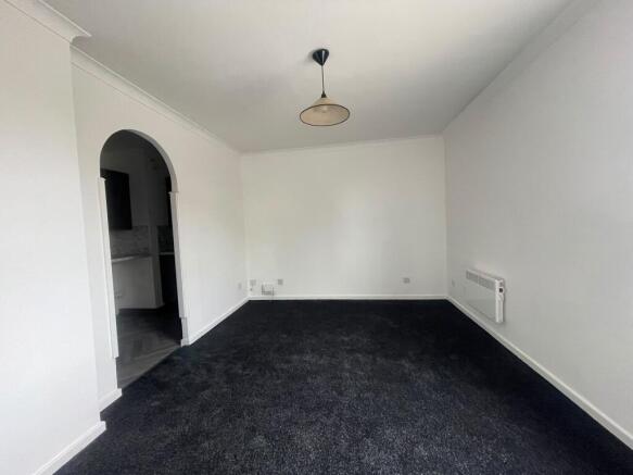1 bed Flat to rent Image 5