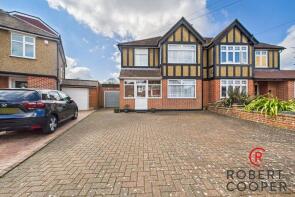 42, Crescent Gardens, Ruislip HA4 8TA