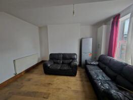 12, Westbourne Place, Beeston, Leeds LS11 6EJ