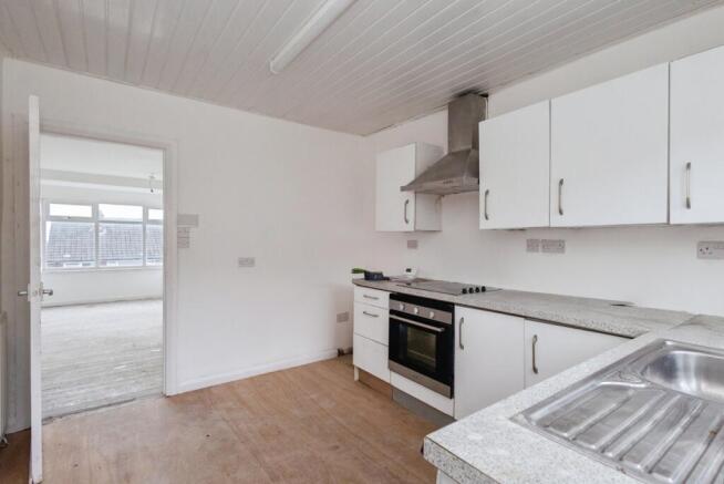 2 bed Bungalow for sale Image 8