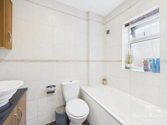 3 bed Detached for sale Image 10