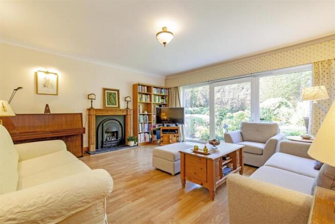 Splendid Family Reception Room